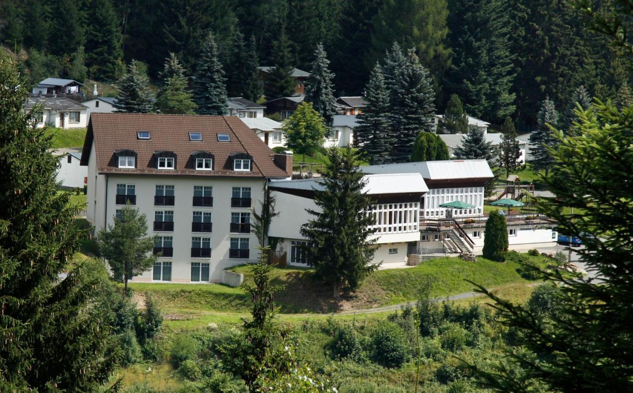 Waldhotel Feldbachtal Neuhaus am Rennweg Zewnętrze zdjęcie