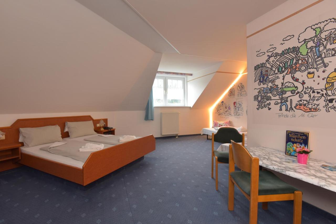 Waldhotel Feldbachtal Neuhaus am Rennweg Zewnętrze zdjęcie
