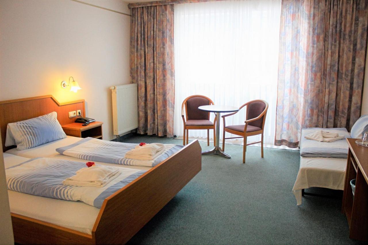 Waldhotel Feldbachtal Neuhaus am Rennweg Zewnętrze zdjęcie