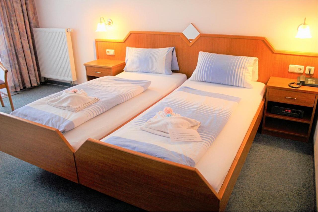 Waldhotel Feldbachtal Neuhaus am Rennweg Zewnętrze zdjęcie